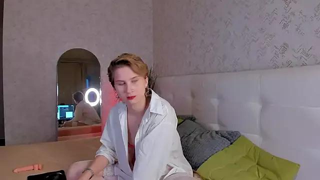 Unleash your urge for fetish cams livestreamers with our pick of steaming hot models, versed in the art of seduction and indulgence.