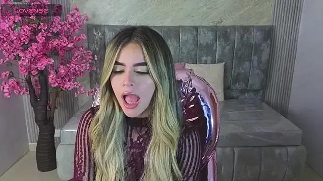 Unleash your urge for fetish cams livestreamers with our pick of steaming hot models, versed in the art of seduction and indulgence.