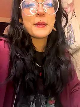 Lilith_crow from StripChat is Freechat