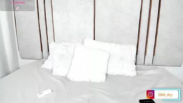 Lilith_dry from StripChat is Freechat