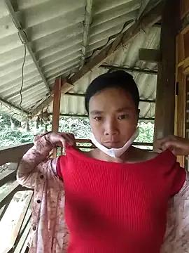 lily-00 from StripChat is Freechat