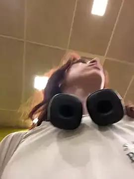Lily__Belle from StripChat is Freechat