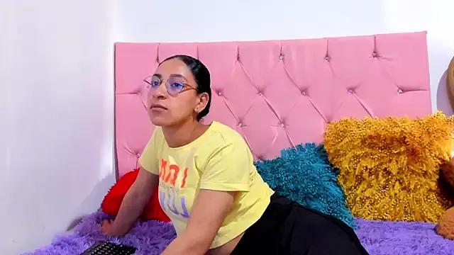 lily_blues from StripChat is Freechat
