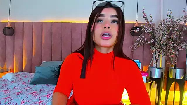 Unleash your urge for fetish cams livestreamers with our pick of steaming hot models, versed in the art of seduction and indulgence.