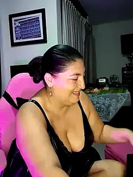 Unleash your urge for fetish cams livestreamers with our pick of steaming hot models, versed in the art of seduction and indulgence.