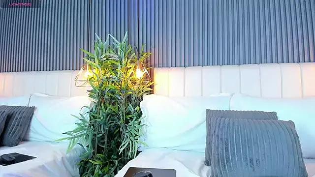 LinaGlam from StripChat is Freechat