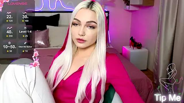 Unleash your urge for fetish cams livestreamers with our pick of steaming hot models, versed in the art of seduction and indulgence.