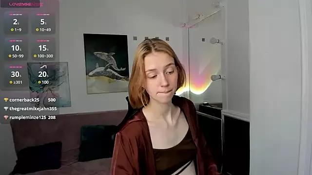 Linapuff from StripChat is Freechat