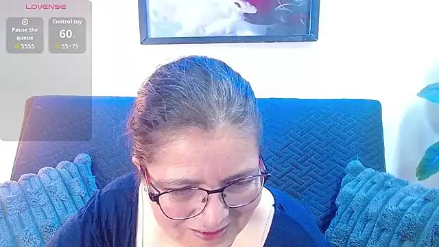 Linda_banks_ from StripChat is Freechat