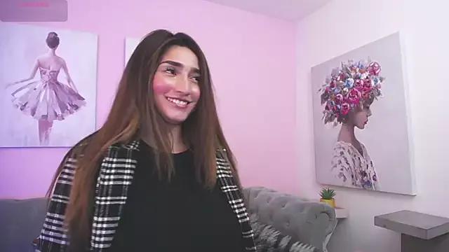 Unleash your urge for fetish cams livestreamers with our pick of steaming hot models, versed in the art of seduction and indulgence.