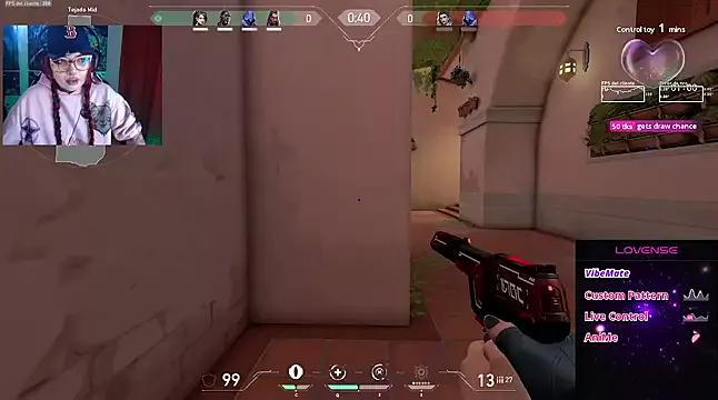 Unleash your urge for fetish cams livestreamers with our pick of steaming hot models, versed in the art of seduction and indulgence.