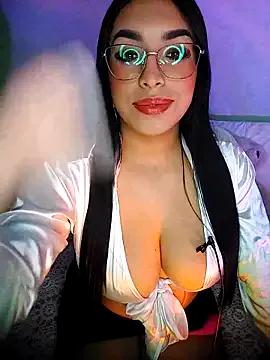 Unleash your urge for fetish cams livestreamers with our pick of steaming hot models, versed in the art of seduction and indulgence.