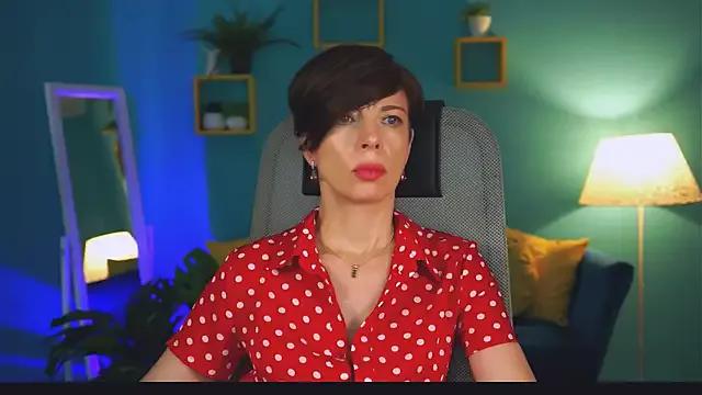 LindaGarrza from StripChat is Freechat