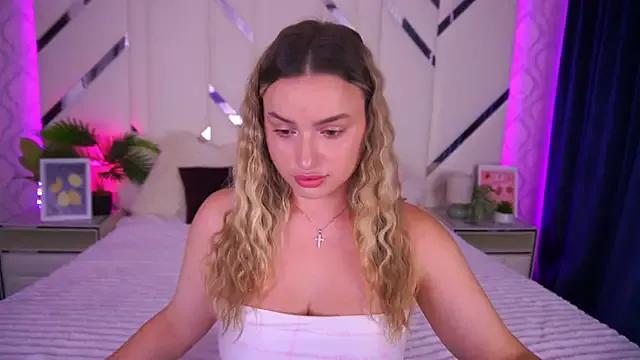 Unleash your urge for fetish cams livestreamers with our pick of steaming hot models, versed in the art of seduction and indulgence.