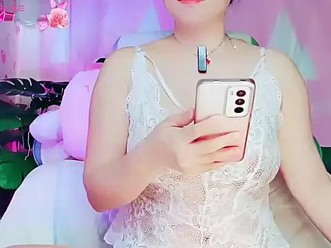 LinhSquirts69 from StripChat is Freechat
