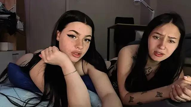 Unleash your urge for fetish cams livestreamers with our pick of steaming hot models, versed in the art of seduction and indulgence.