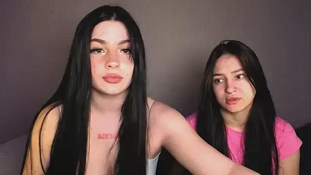 Unleash your urge for fetish cams livestreamers with our pick of steaming hot models, versed in the art of seduction and indulgence.