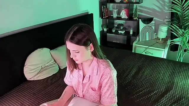 Unleash your urge for fetish cams livestreamers with our pick of steaming hot models, versed in the art of seduction and indulgence.