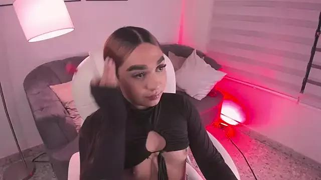 Unleash your urge for fetish cams livestreamers with our pick of steaming hot models, versed in the art of seduction and indulgence.