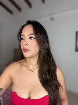 Unleash your urge for fetish cams livestreamers with our pick of steaming hot models, versed in the art of seduction and indulgence.