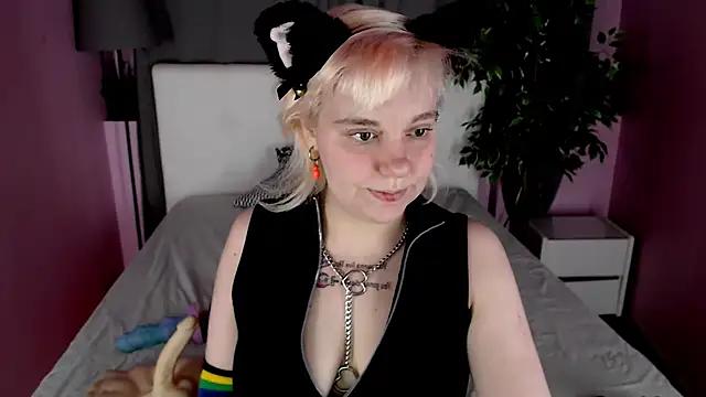 Unleash your urge for fetish cams livestreamers with our pick of steaming hot models, versed in the art of seduction and indulgence.