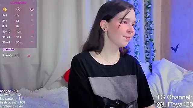 Unleash your urge for fetish cams livestreamers with our pick of steaming hot models, versed in the art of seduction and indulgence.