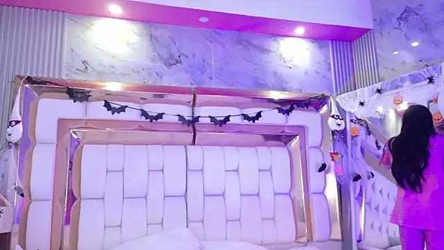 Unleash your urge for fetish cams livestreamers with our pick of steaming hot models, versed in the art of seduction and indulgence.