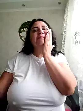 littleRikka from StripChat is Freechat