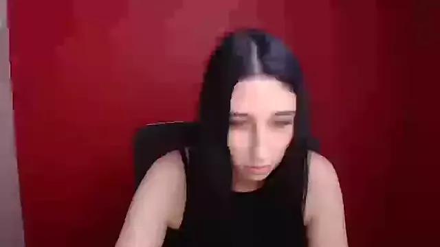 Lola_Kisss from StripChat is Freechat