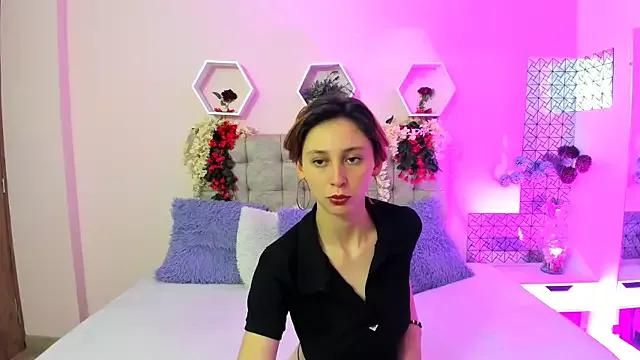 Unleash your urge for fetish cams livestreamers with our pick of steaming hot models, versed in the art of seduction and indulgence.