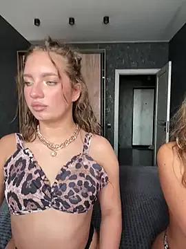 Unleash your urge for fetish cams livestreamers with our pick of steaming hot models, versed in the art of seduction and indulgence.