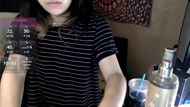 London_Ray from StripChat is Freechat