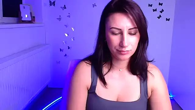 Unleash your urge for fetish cams livestreamers with our pick of steaming hot models, versed in the art of seduction and indulgence.