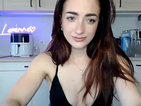 LorenneRose from StripChat is Freechat