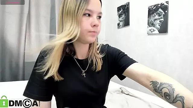 Lori_Blossom from StripChat is Freechat