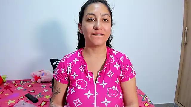lorian23 from StripChat is Freechat