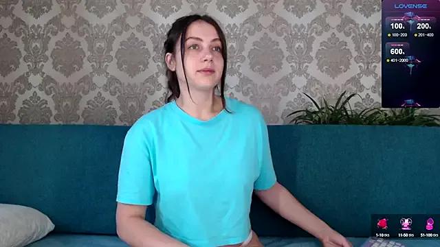 Louise_Lavender from StripChat is Freechat