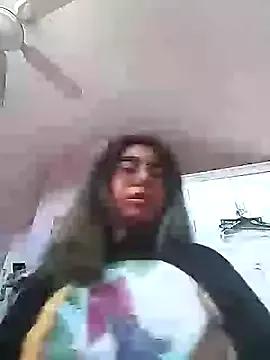 Lovelyrainn from StripChat is Freechat