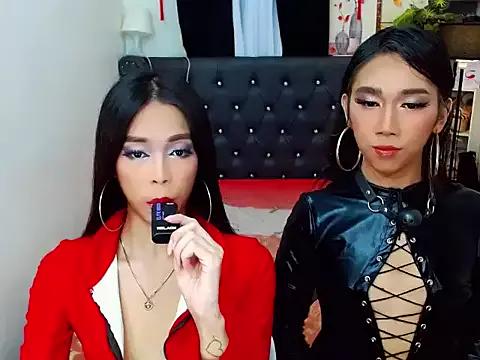 Unleash your urge for fetish cams livestreamers with our pick of steaming hot models, versed in the art of seduction and indulgence.