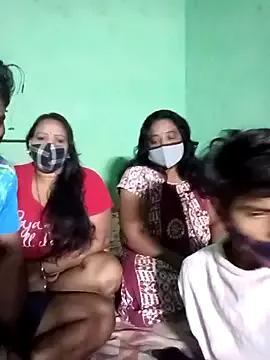 Unleash your urge for fetish cams livestreamers with our pick of steaming hot models, versed in the art of seduction and indulgence.