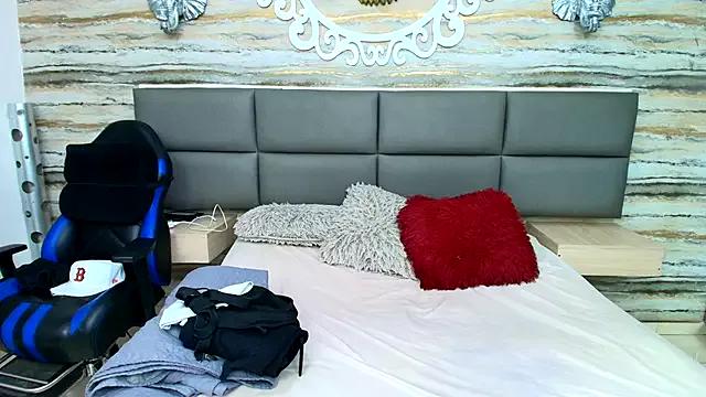 Unleash your urge for fetish cams livestreamers with our pick of steaming hot models, versed in the art of seduction and indulgence.