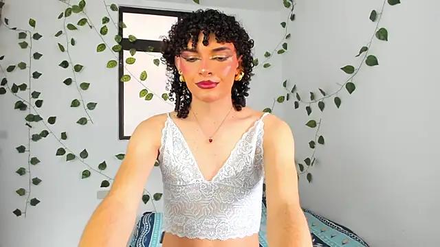 Unleash your urge for fetish cams livestreamers with our pick of steaming hot models, versed in the art of seduction and indulgence.