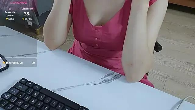 Lucky-xiuxiu from StripChat is Freechat