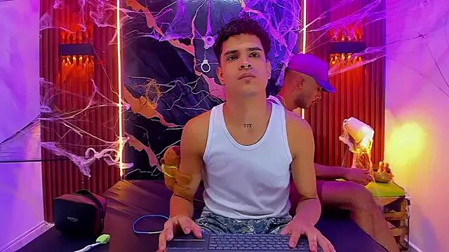 Unleash your urge for fetish cams livestreamers with our pick of steaming hot models, versed in the art of seduction and indulgence.