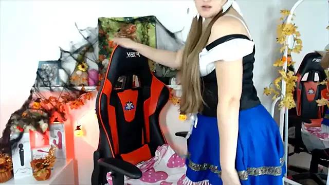 Unleash your urge for fetish cams livestreamers with our pick of steaming hot models, versed in the art of seduction and indulgence.