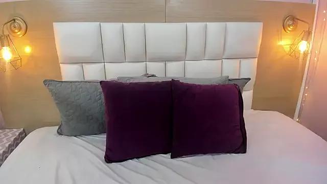 Unleash your urge for fetish cams livestreamers with our pick of steaming hot models, versed in the art of seduction and indulgence.