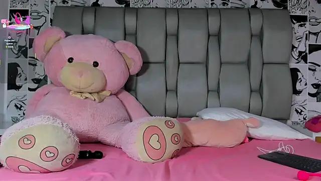 Unleash your urge for fetish cams livestreamers with our pick of steaming hot models, versed in the art of seduction and indulgence.