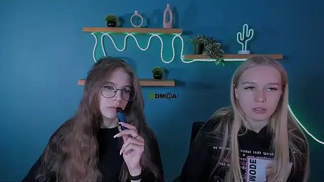 Unleash your urge for fetish cams livestreamers with our pick of steaming hot models, versed in the art of seduction and indulgence.