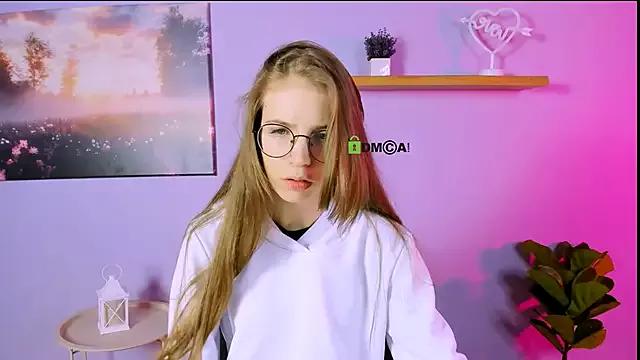 lulu_fly_ from StripChat is Freechat