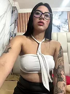 Unleash your urge for fetish cams livestreamers with our pick of steaming hot models, versed in the art of seduction and indulgence.